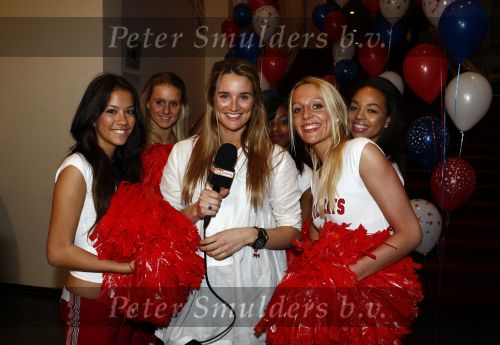 Tilburg 25 januari 2009
Premiere High school musical in de schouwburg van Tilburg met in de hoofdrollen Tommie Christiaan Nathalie v Gent Sarah Chronis Paul Boereboom Maickel Leijenhorst en Natalie la Rose.
Peter Smulders bv