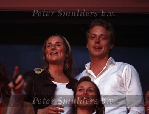 Amsterdam 26 mei 2008
 Lieke v Lexmond en Mark v Eeuwen tijdens het meezing concert van Andre Hazes in de arena.