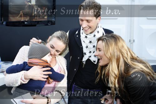 Amsterdam 31 januari 2009
Modeshow van Addy v d  Krommenacker op de amsterdam fashion week. Lieke v Lexmond met zus en zwager en neefje
Peter Smulders bv