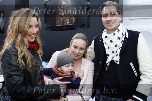 Amsterdam 31 januari 2009
Modeshow van Addy v d  Krommenacker op de amsterdam fashion week. Lieke v Lexmond met zus en zwager en neefje
Peter Smulders bv