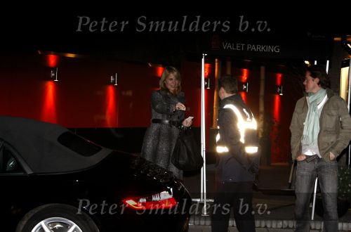 Blaricum 2 februari 2008
Linda de Mol en Jeroen Rietbergen na etentje in restaurant the red  sun en daarna in de porsche cabrio.