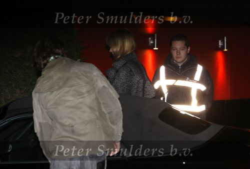Blaricum 2 februari 2008
Linda de Mol en Jeroen Rietbergen na etentje in restaurant the red  sun en daarna in de porsche cabrio.