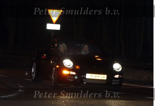 Blaricum 2 februari 2008
Linda de Mol en Jeroen Rietbergen na etentje in restaurant the red  sun en daarna in de porsche cabrio.
