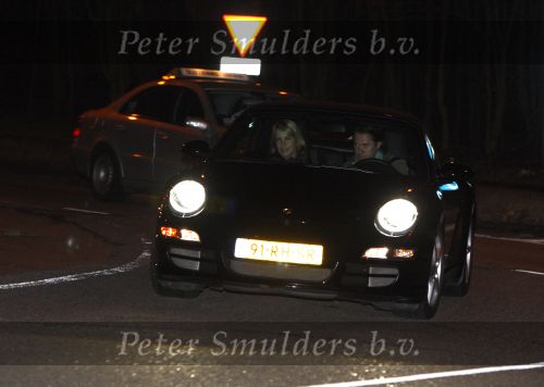 Blaricum 2 februari 2008
Linda de Mol en Jeroen Rietbergen na etentje in restaurant the red  sun en daarna in de porsche cabrio.