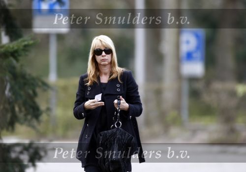 Blaricum 13 april 2008
Linda de Mol bezoekthaar vader die in het Ter gooi ziekenhuis ligt.