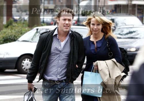 Laren 18  april 2008
Linda de Mol en Jeroen Rietbergen aan het winkelen in Laren op de verjaardag van Jeroen.
Peter Smulders bv