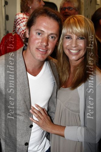 Amsterdam 20 april 2009
Presentatie van het blad linda van special L\'Homo. Linda de Mol met vriend Jeroen Rietbergen
Peter Smulders bv