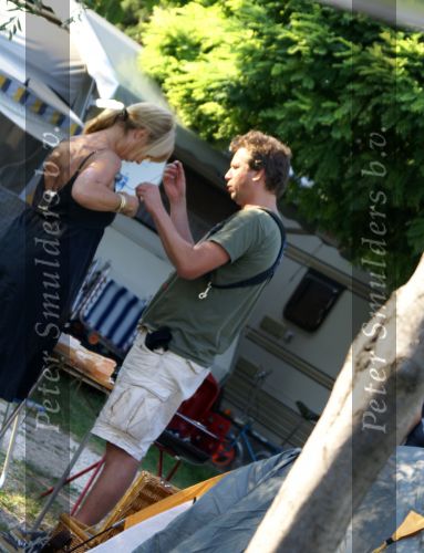 Italie 20 juli 2008
Linda de Mol en haar neefje Johnny de Mol jr voor pnames op de camping Promontorio waar Linda vroeger in haar jeugd altijd op vakantie ging.