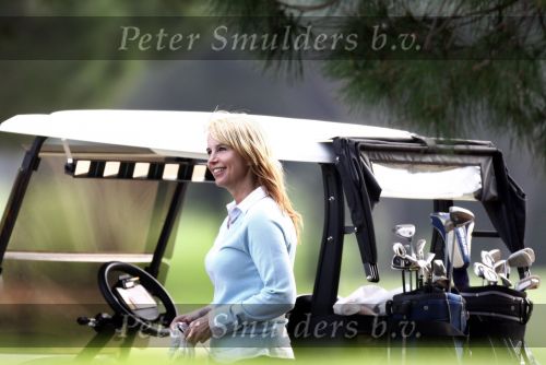 Vale do Lobo 24 februari 2008
Linda de Mol golfend met haar nieuwe vriend Jeroen Rietbergen op vale do lobo  waar Linda een huis heeft.
Peter Smulders bv