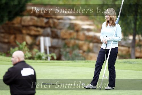 Vale do Lobo 24 februari 2008
Linda de Mol golfend met haar nieuwe vriend Jeroen Rietbergen op vale do lobo  waar Linda een huis heeft.