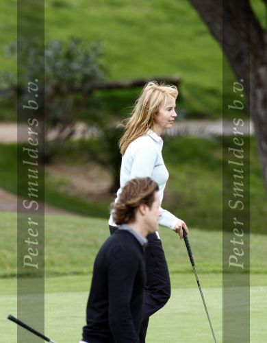 Vale do Lobo 24 februari 2008
Linda de Mol golfend met haar nieuwe vriend Jeroen Rietbergen op vale do lobo  waar Linda een huis heeft.
Peter Smulders bv