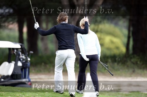 Vale do Lobo 24 februari 2008
Linda de Mol golfend met haar nieuwe vriend Jeroen Rietbergen op vale do lobo  waar Linda een huis heeft.