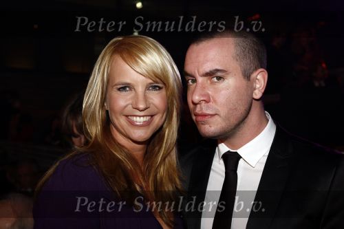 Hilversum 26 januari 2009
Linda de Mol bij de uitreiking van de gouden beelden bij beeld en geluid. Linda met Jeroen v Koningsbrugge
Peter Smulders bv
