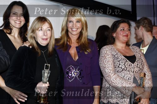 Hilversum 26 januari 2009
Linda de Mol bij de uitreiking van de gouden beelden bij beeld en geluid. Susan Visser en Annet Malherbe
Peter Smulders bv