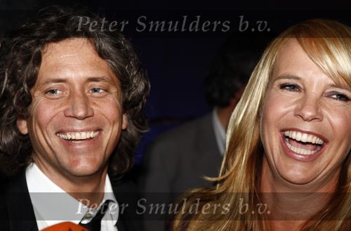 Hilversum 26 januari 2009
Linda de Mol bij de uitreiking van de gouden beelden bij beeld en geluid. Linda met Sander Vahle en Jeroen v Koningsbrugge
Peter Smulders bv