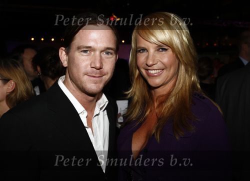 Hilversum 26 januari 2009
Linda de Mol bij de uitreiking van de gouden beelden bij beeld en geluid. Linda met haar neefje Johnny de Mol jr
Peter Smulders bv