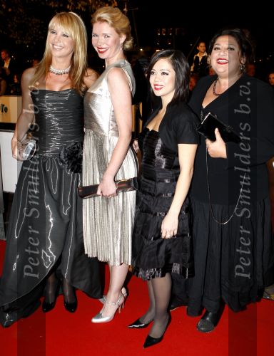 Amsterdam 26 oktober2007
Televizierring 2007 in Carre . Linda de Mol  Annette Malherbe Tjitske Reidinga en Paul de Leeuw.