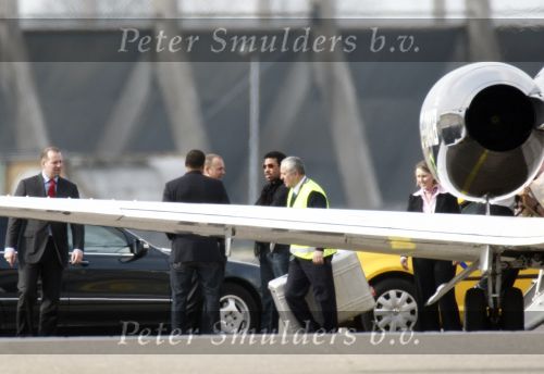 Schiphol 15 maart 2008
Lionel Ritchie arriveert met een prive vliegtuig op schiphol oost. Mike Dobbinga ontvangt hem.
Peter Smulders bv