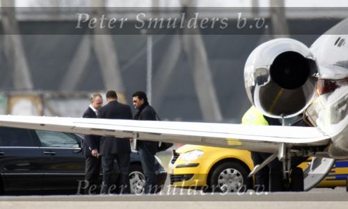 Schiphol 15 maart 2008
Lionel Ritchie arriveert met een prive vliegtuig op schiphol oost. Mike Dobbinga ontvangt hem.
Peter Smulders bv
