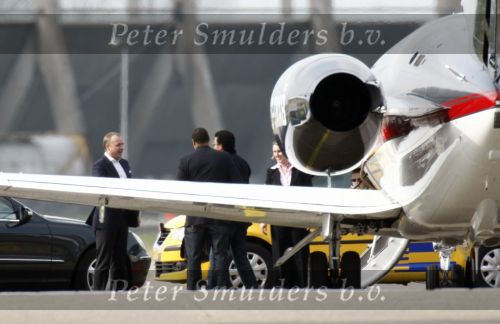 Schiphol 15 maart 2008
Lionel Ritchie arriveert met een prive vliegtuig op schiphol oost. Mike Dobbinga ontvangt hem.
Peter Smulders bv