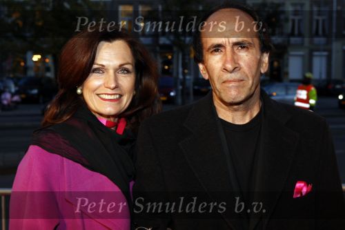 Amsterdam 29 september 2008
Pink Ribbon gala in het concert gebouw. Liz Snoyink met nieuwe vriend
Peter Smulders bv