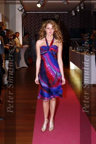 Amsterdam 21 april 2009
Liza Sips loopt modeshow bij je t\'aime.
Peter Smulders bv
