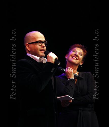 Amsterdam 30 maart 2009
Hommage aan Jenny Arean in de meervaart met verschillende artiesten.
Marc Marie Huijbregts en Loes Luca presenteren het programma.
Peter Smulders bv