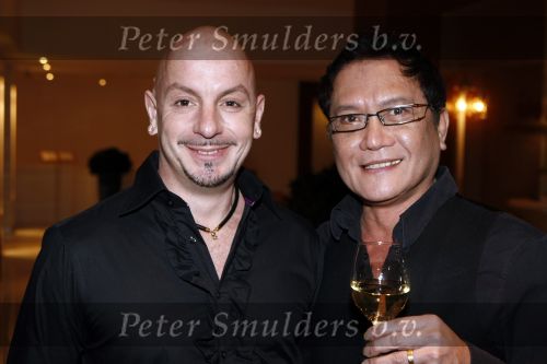 Amsterdam 7 maart 2008
Presentatie dvd en cd van Anneke Gronloh bij hotel de kersentuin. Lonny met vriend
Peter Smulders bv