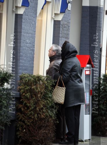 Amsterdam 3 februari 2009
Louis v dijk en zijn vriendin doen boodschappen op de cornelis schuytstraat.
Peter Smulders bv