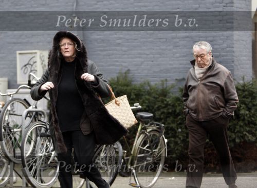 Amsterdam 3 februari 2009
Louis v dijk en zijn vriendin doen boodschappen op de cornelis schuytstraat.
Peter Smulders bv