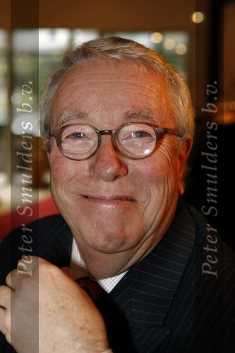 Amsterdam 7 maart 2008
Presentatie dvd en cd van Anneke Gronloh bij hotel de kersentuin.   Louis v Dijk
Peter Smulders bv