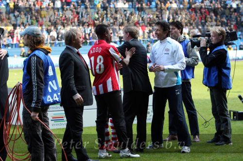 Arnhem, 20 April 2008 Kompetitiewedstrijd Vitesse-PSV, eindstand 0-1 Seizoen 2007/2008
PSV Landskampioen 
Jan Reker Luc v Agt Stan Valckx Danko Lazovic en Eric Addo vieren feest