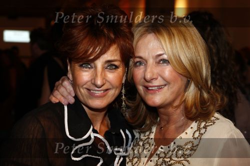 Amsterdam 2 maart 2009
Modeshow Jos Raak bij Loods 6 in Amsterdam. Lucienne Roelvink met vriendinnen
Peter Smulders bv