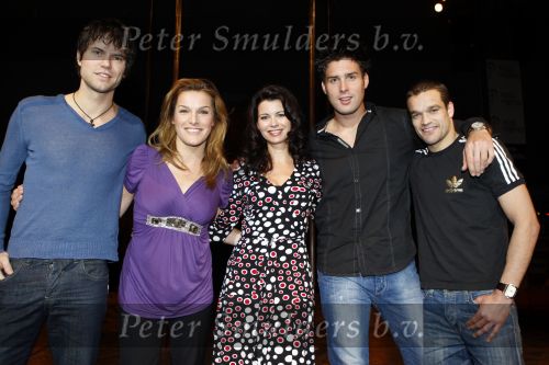 Amsterdam 15 november 2007
Presentatie Tros kerstcircus met Nick en Simon Ruben Haukes Carolien de Bruijn  Lucille Werner .