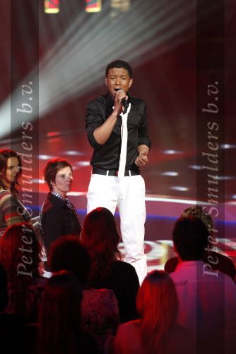 Hilversum 10 april 2009
Opnames X factor in studio 22. Martijn Krabbe Wendy v Dijk Luigiano en Irma tijdens sing off
Peter Smulders bv