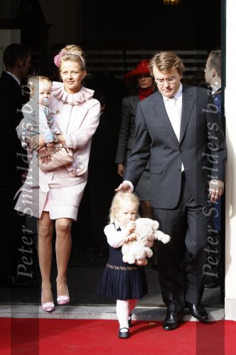 Den Haag 20 oktober 2007
Mabel Wisse Smit Prins Friso en hun dochters Luana en Zaria bij de doop van prinses Ariane.