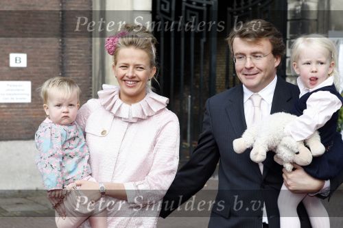 Den Haag 20 oktober 2007
Mabel Wisse Smit Prins Friso en hun dochters Luana en Zaria bij de doop van prinses Ariane.
