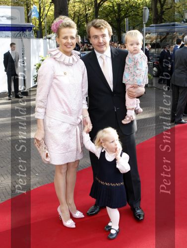 Den Haag 20 oktober 2007
Mabel Wisse Smit Prins Friso en hun dochters Luana en Zaria bij de doop van prinses Ariane.