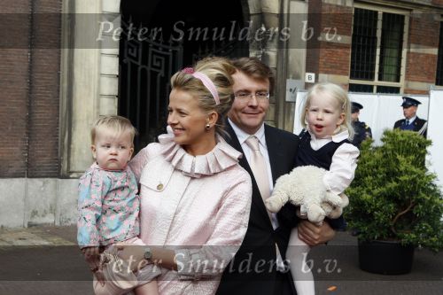 Den Haag 20 oktober 2007
Mabel Wisse Smit Prins Friso en hun dochters Luana en Zaria bij de doop van prinses Ariane.