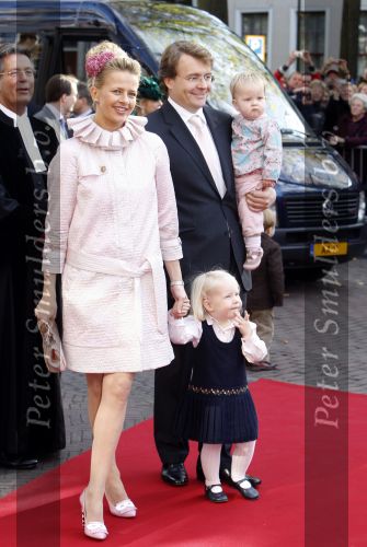 Den Haag 20 oktober 2007
Mabel Wisse Smit Prins Friso en hun dochters Luana en Zaria bij de doop van prinses Ariane.