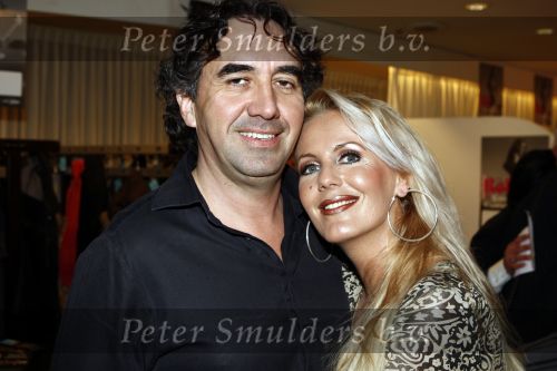 Hilversum 21 januari 2008
Premiere Laura Vlasblom in theater Gooiland. Mandy Huydts met vriend Nick Kouwenhoven