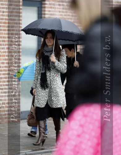 Den Bosch 5 april 2008
De ex vriendin van Geert hoes Manuela met haar zoontje en moeder aan het winkelen in den Bosch.
Peter Smulders bv