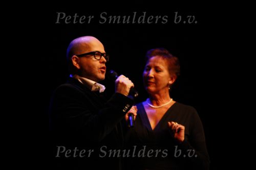 Amsterdam 30 maart 2009
Hommage aan Jenny Arean in de meervaart met verschillende artiesten.
Marc Marie Huijbregts en Loes Luca presenteren het programma.
Peter Smulders bv