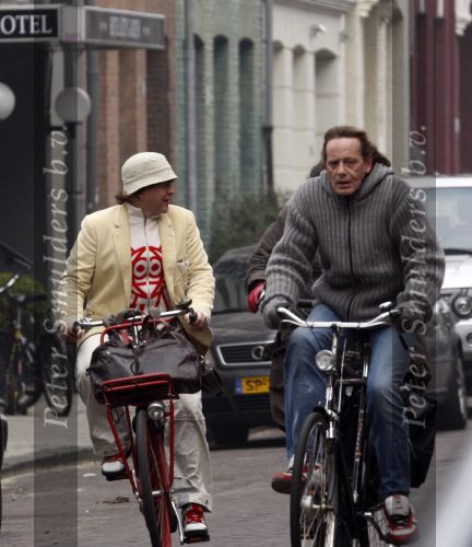 Amsterdam 20 februari 2008
Annette Malherbe samen met Marc Marie Huybregts op de fiets in het vondelpark en de pc hooftstraat.
Peter Smulders bv