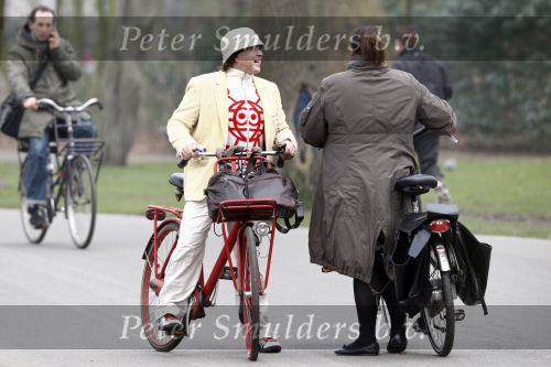 Amsterdam 20 februari 2008
Annette Malherbe samen met Marc Marie Huybregts op de fiets in het vondelpark en de pc hooftstraat.
Peter Smulders bv