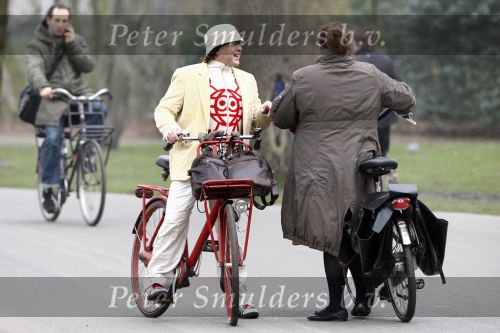 Amsterdam 20 februari 2008
Annette Malherbe samen met Marc Marie Huybregts op de fiets in het vondelpark en de pc hooftstraat.
Peter Smulders bv