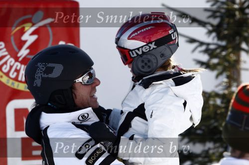 Fiss 15 februari 2009
Marco Borsato en Leontine op skivakantie met Jada Senna en Luca.
Peter Smulders bv