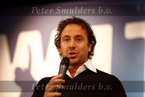 Zaandam 20 maart 2008
Marco Borsato  geeft persconferentie ivm niet album en nieuwe show die wit licht gaat heten.
Peter Smulders bv