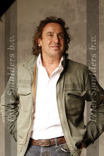 Amsterdam 22 november 2007
Marco Borsato bij presentatie tijdschrift Oog in het rijksmuseum.  Prinses Marilene is daarbij ook aanwezig, zij werkt voor het museum.