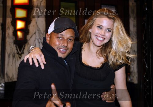 Amsterdam 22 januari 2009
Premiere Valkyrie in Tuschinski. Maria Kooistra met haar man Steve te Pas
Peter Smulders bv